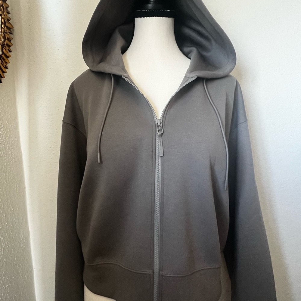 Uniqlo Gray Zip-Up Hoodie